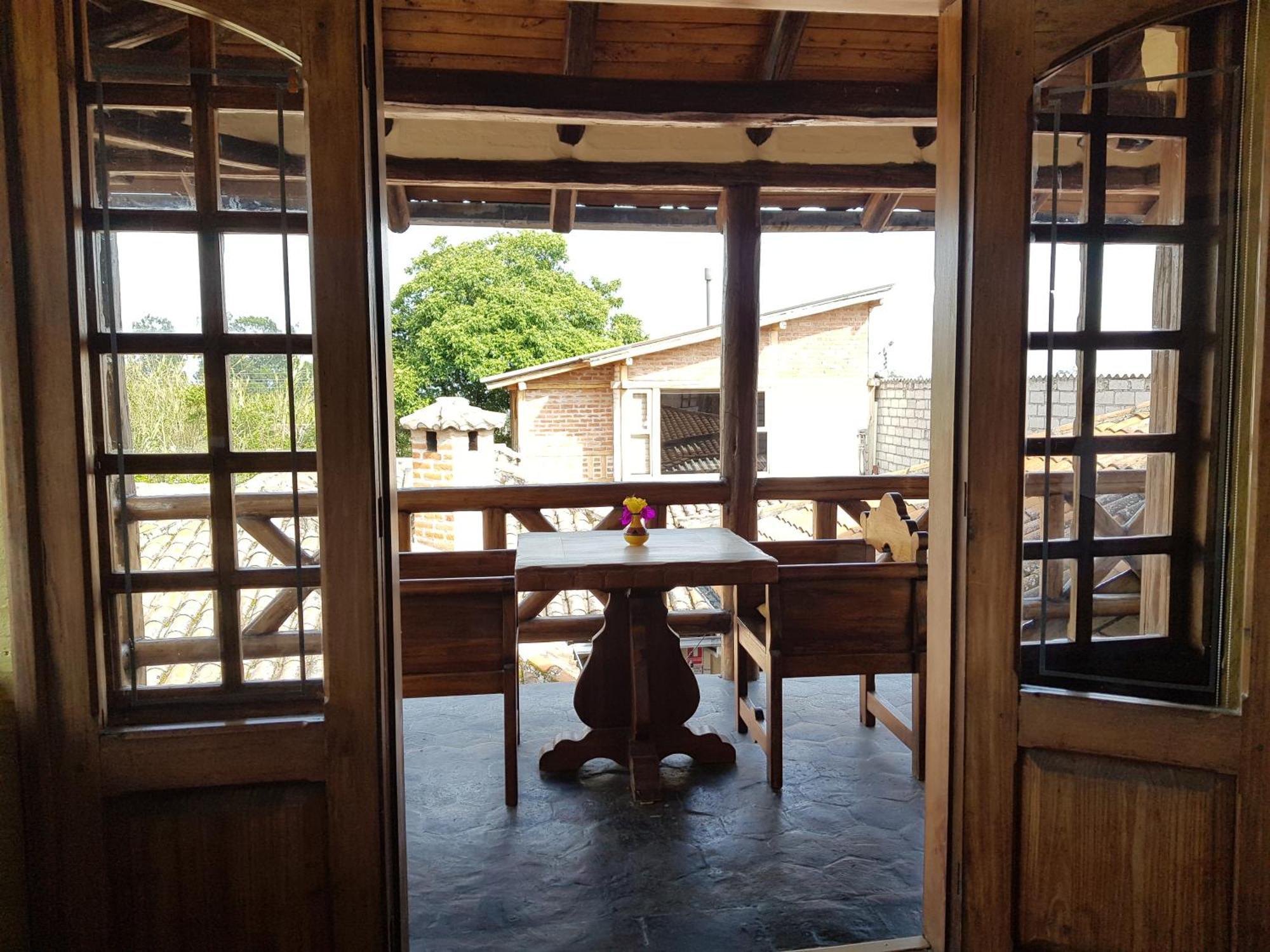 Hacienda Jimenita Wildlife Reserve Puembo Bagian luar foto